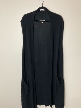 Black Sleeveless Gibson Latimer 1X Witchy Festival Midi Duster